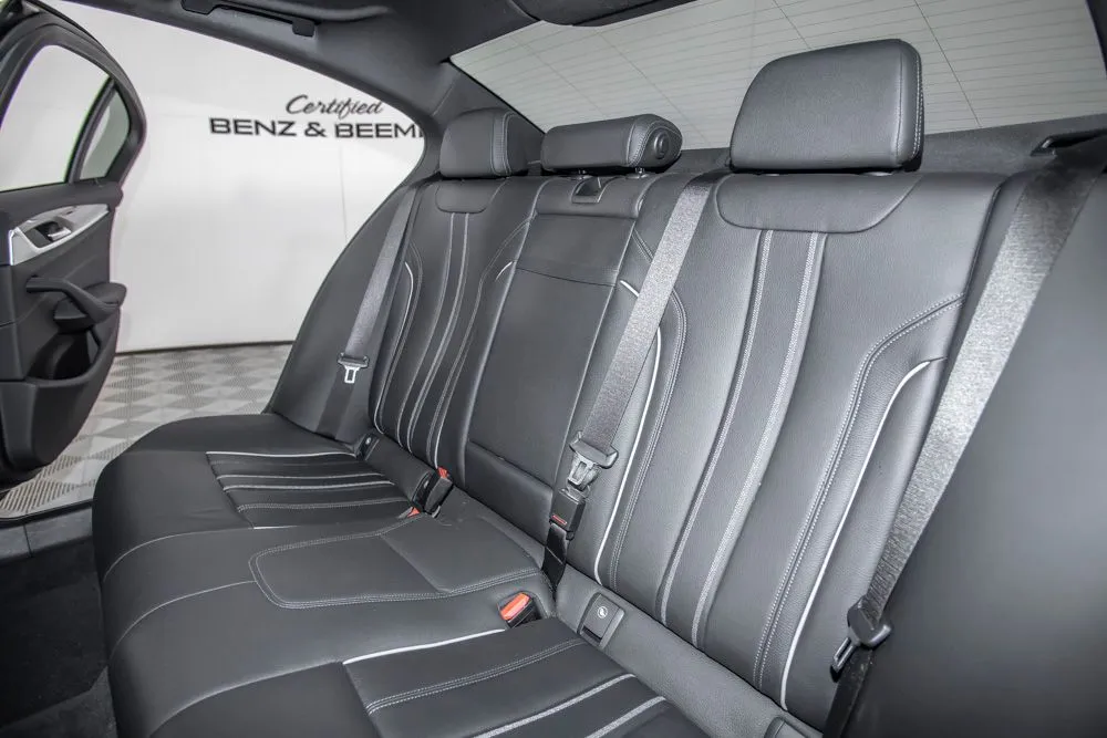 BMW 5 Series photo 14