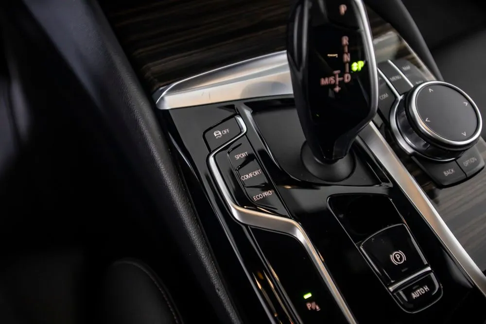 BMW 5 Series photo 33