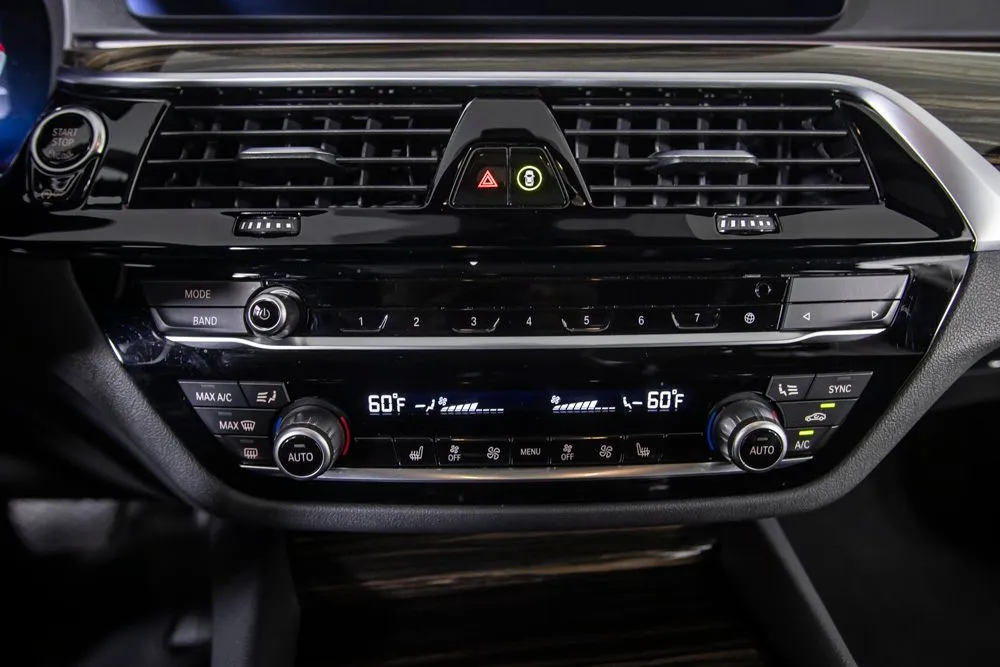 BMW 5 Series photo 29