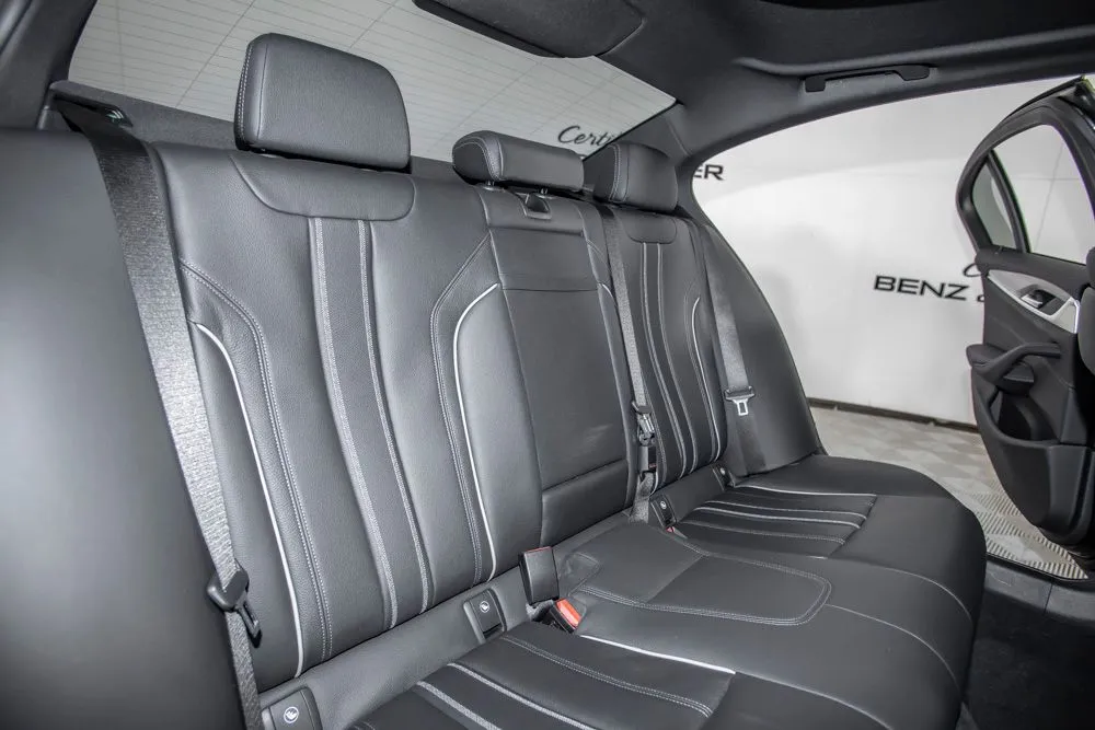 BMW 5 Series photo 15