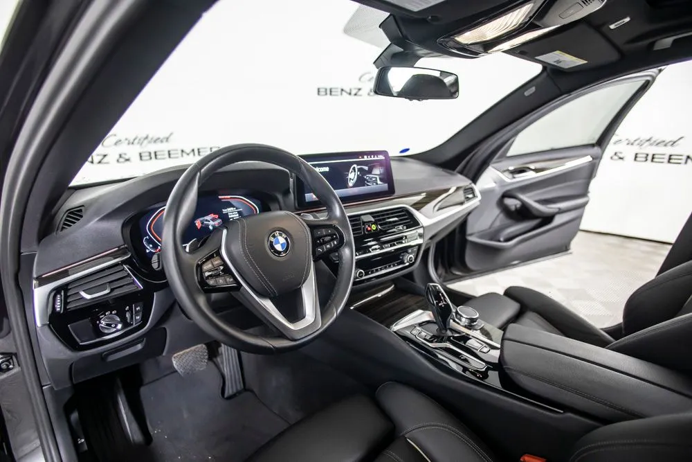 BMW 5 Series photo 20
