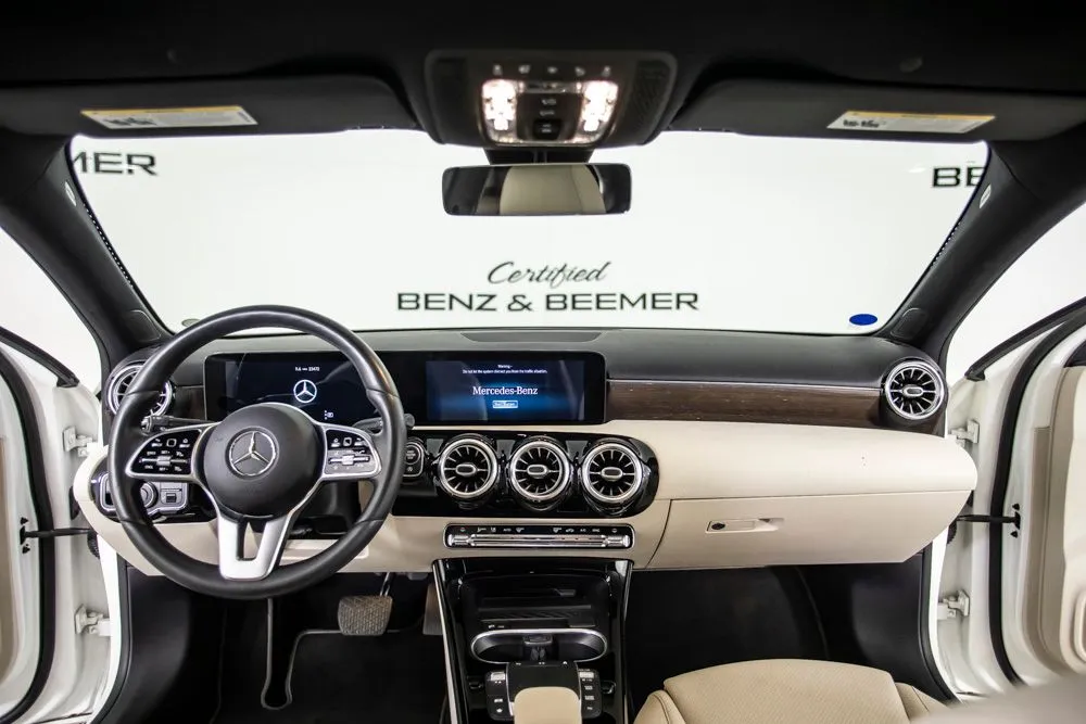 Mercedes-Benz A-Class photo 23