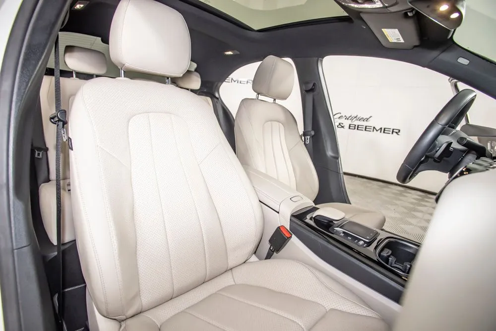 Mercedes-Benz A-Class photo 16