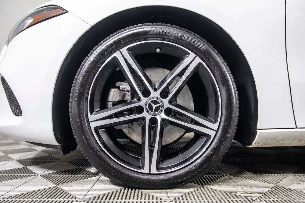 Mercedes-Benz A-Class photo 41