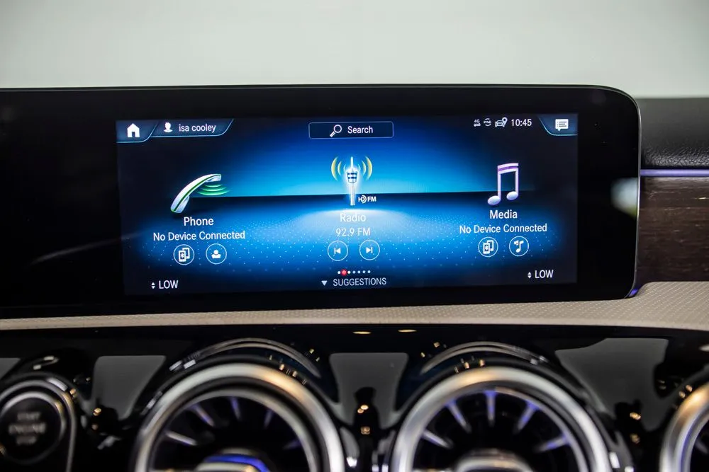 Mercedes-Benz A-Class photo 28
