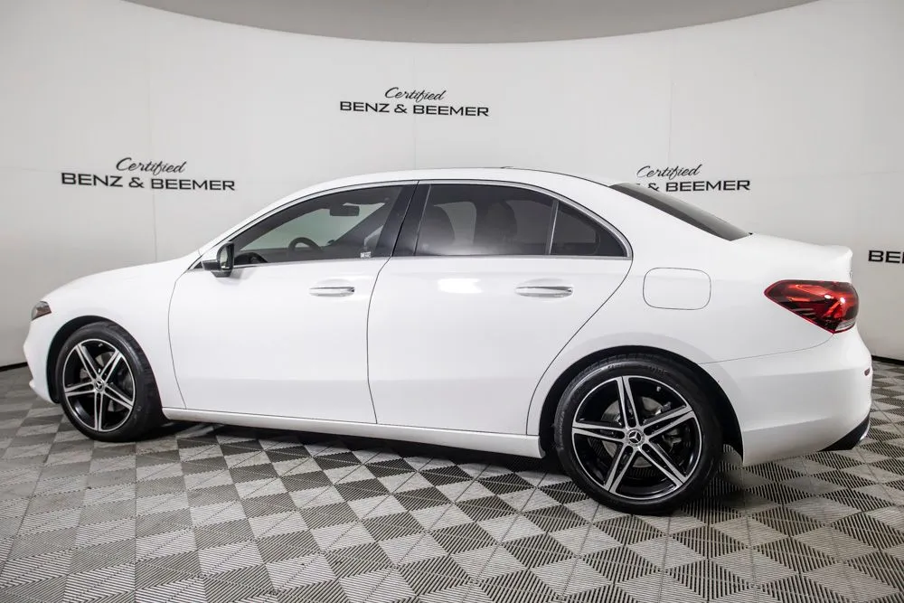 Mercedes-Benz A-Class photo 11