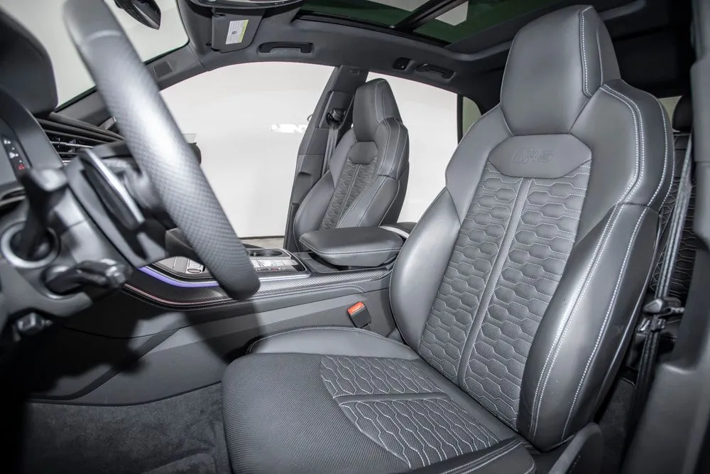 Audi RS Q8 photo 11