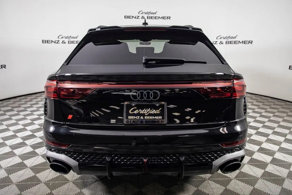 Audi RS Q8 photo 5