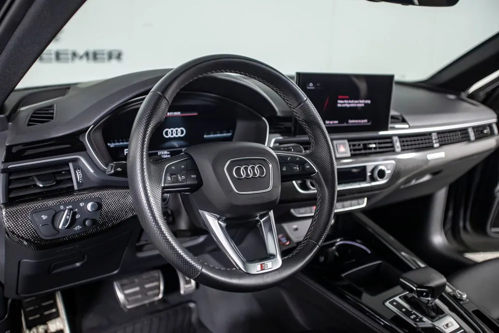 Audi S4 photo 21