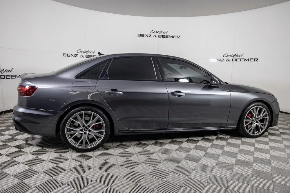 Audi S4 photo 4