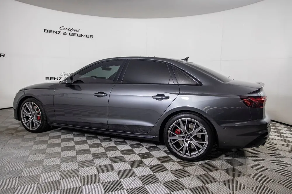 Audi S4 photo 11