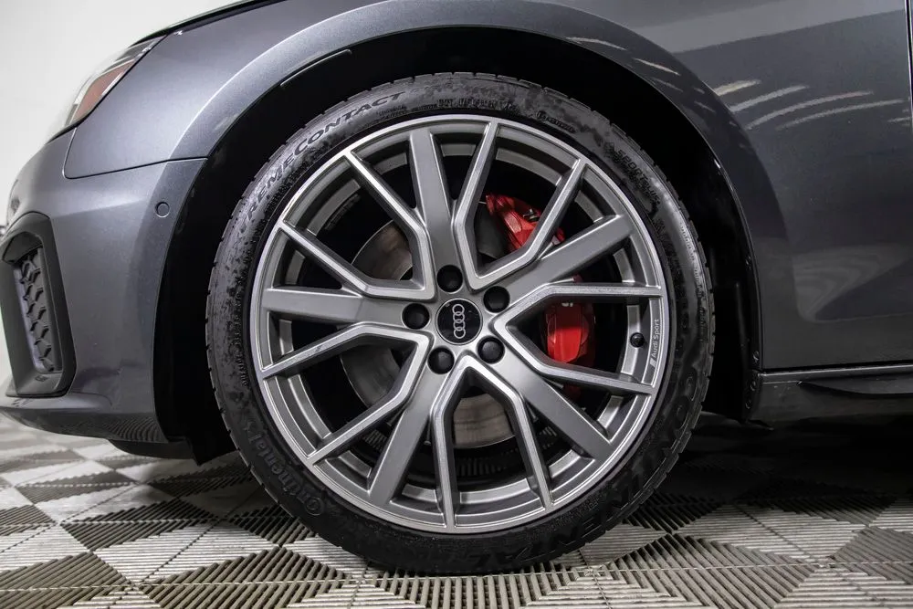Audi S4 photo 38