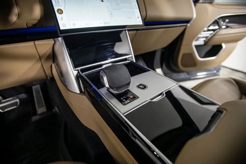 Land Rover Range Rover photo 29