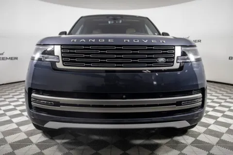 More photos of 2025 Land Rover Range Rover SE at Certified Benz & Beemer, AZ