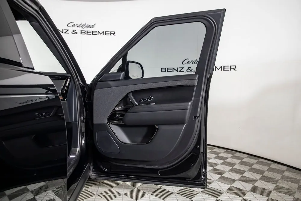 Land Rover Range Rover Sport photo 20