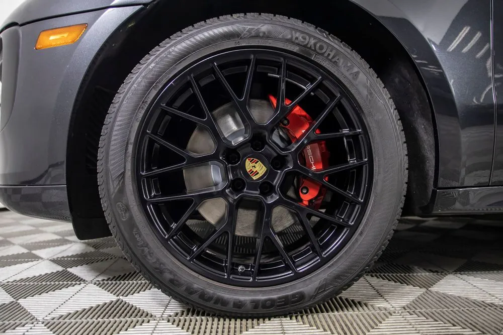 Porsche Macan photo 43