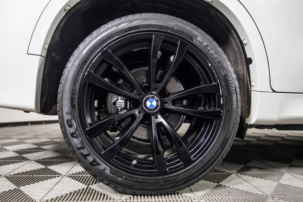 BMW X6 photo 44