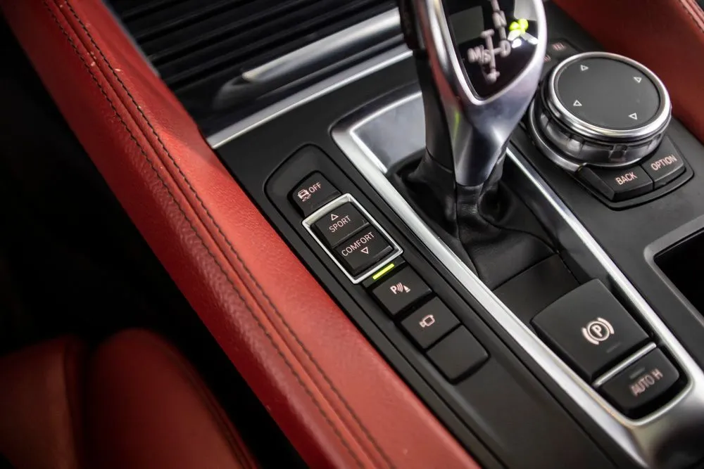 BMW X6 photo 32