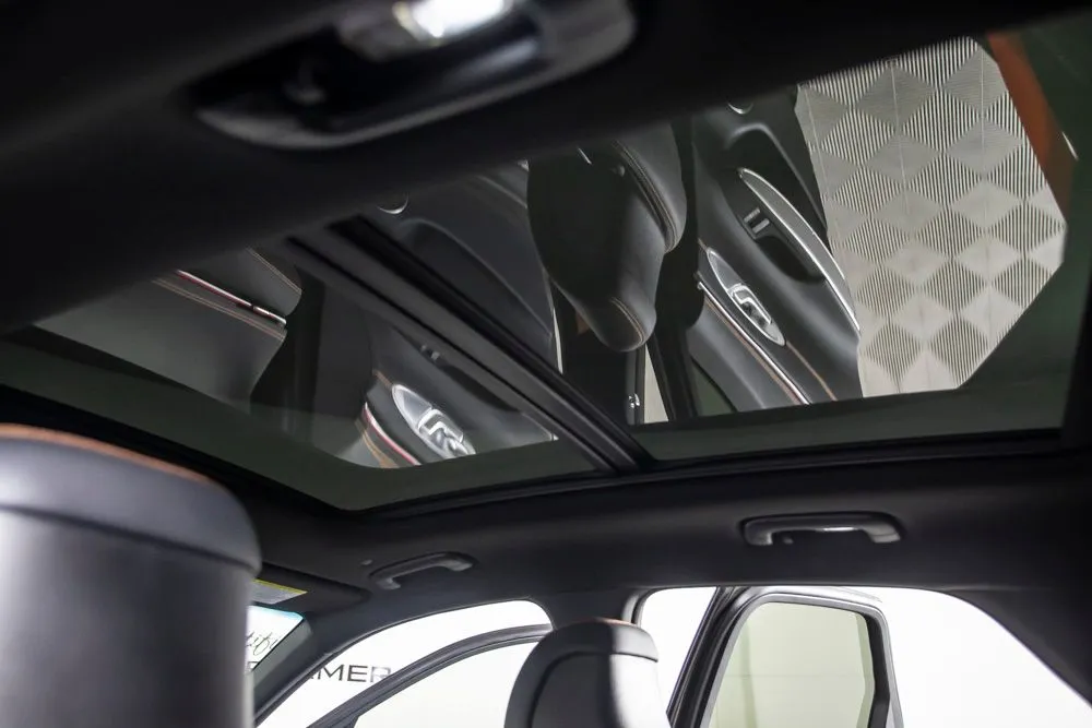 Genesis GV70 photo 22