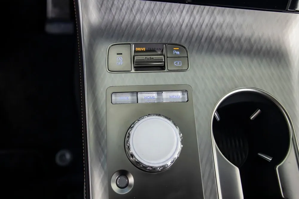 Genesis GV70 photo 33