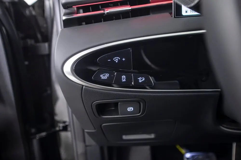 Genesis GV70 photo 37