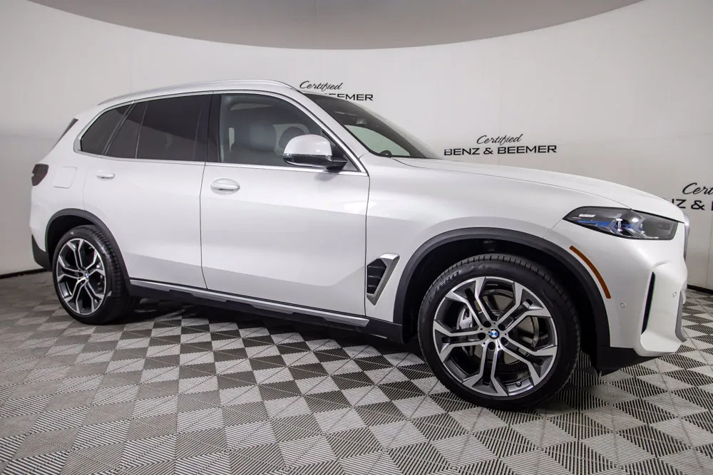 BMW X5 photo 2