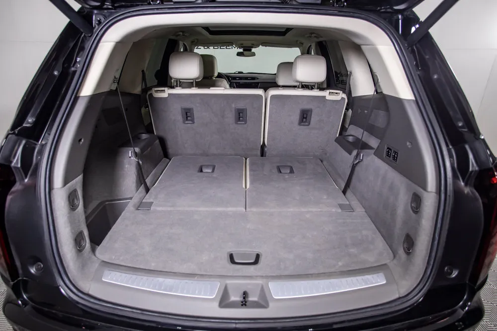 Cadillac XT6 photo 8