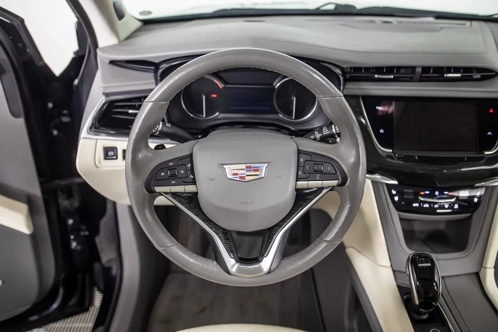 Cadillac XT6 photo 26