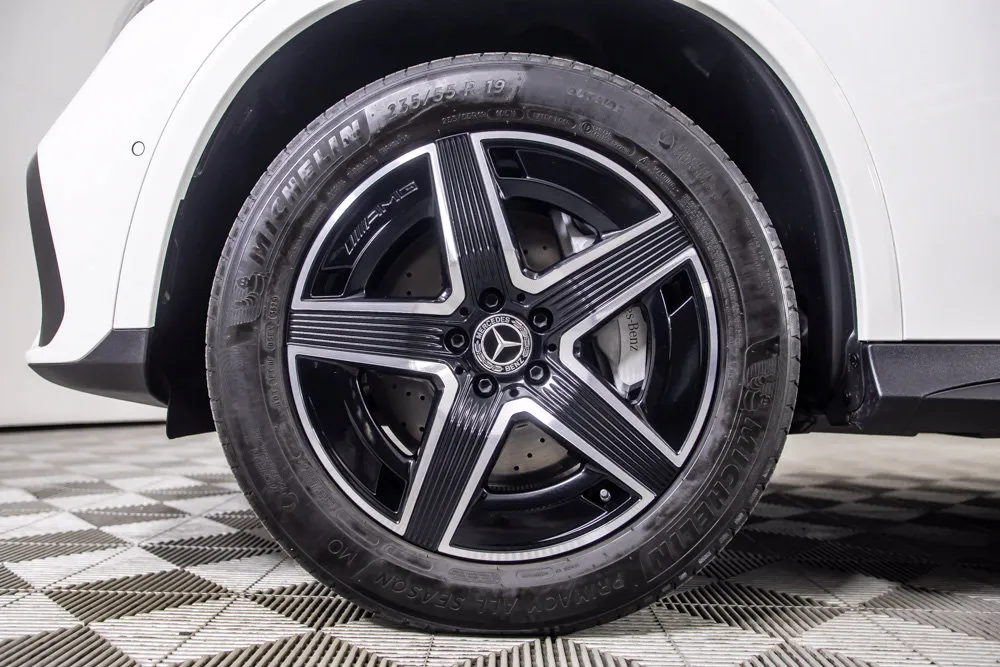 Mercedes-Benz GLC photo 35