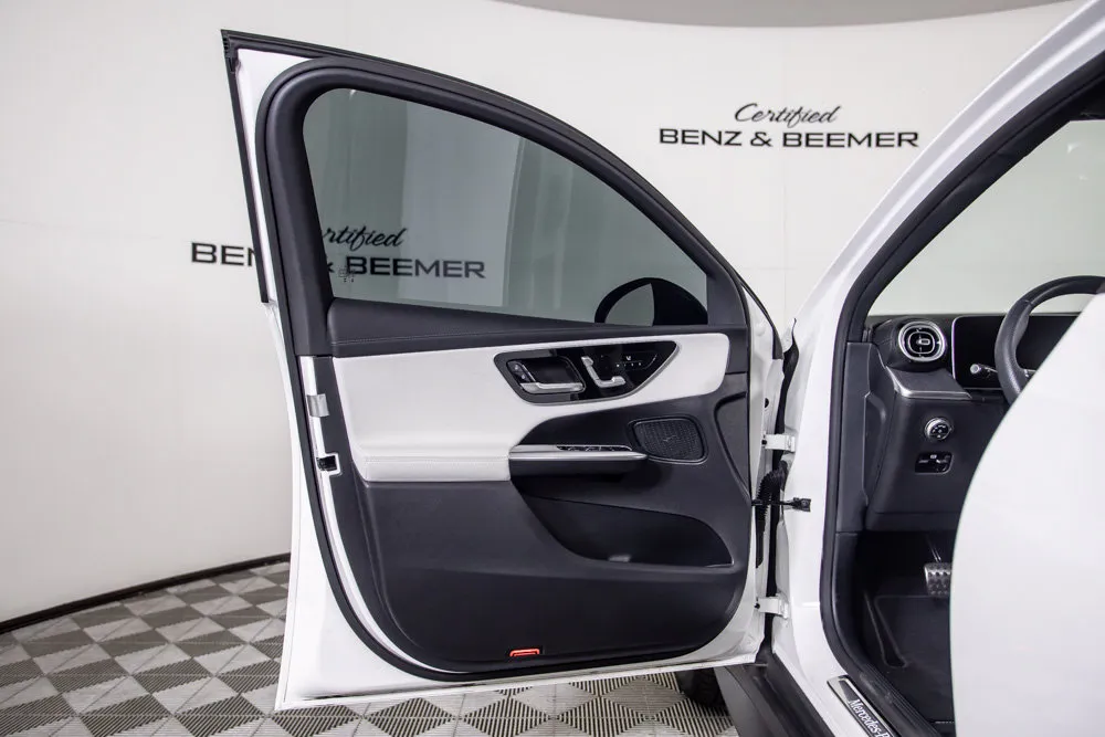 Mercedes-Benz GLC photo 17