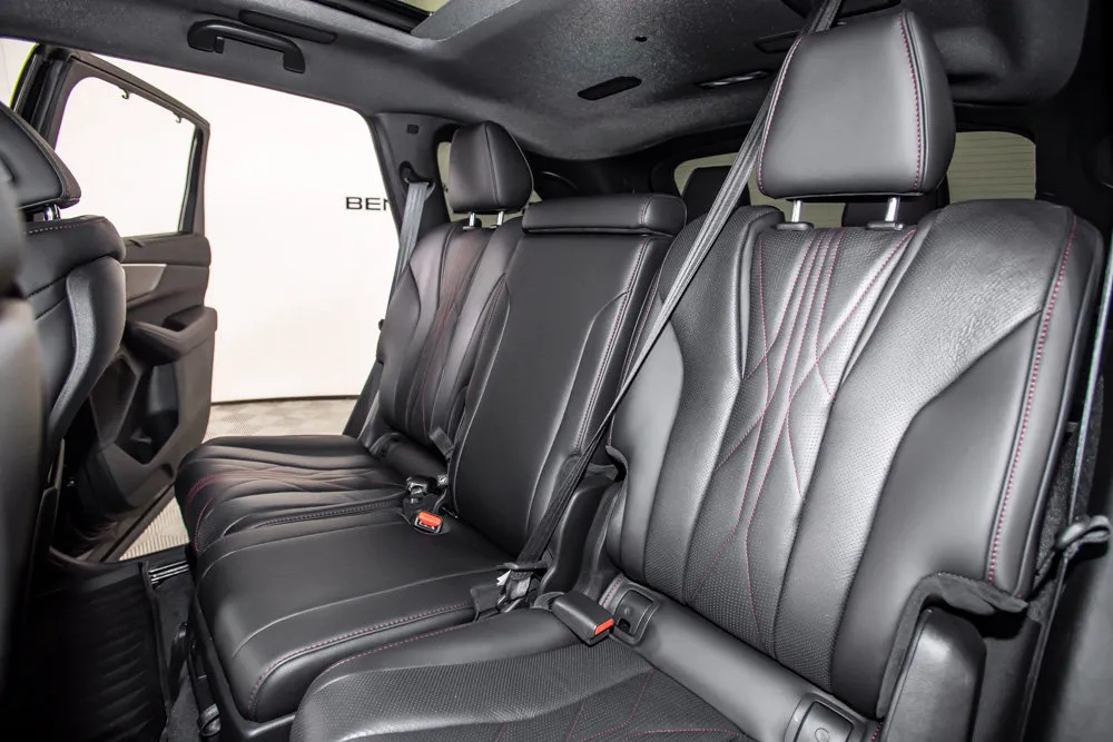 Acura MDX photo 15