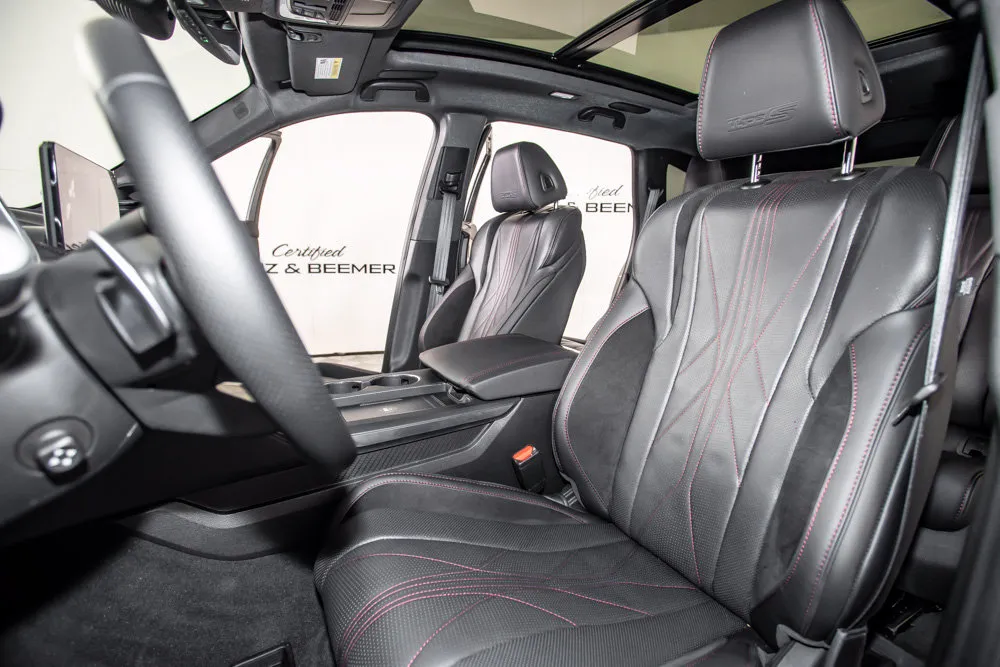 Acura MDX photo 14
