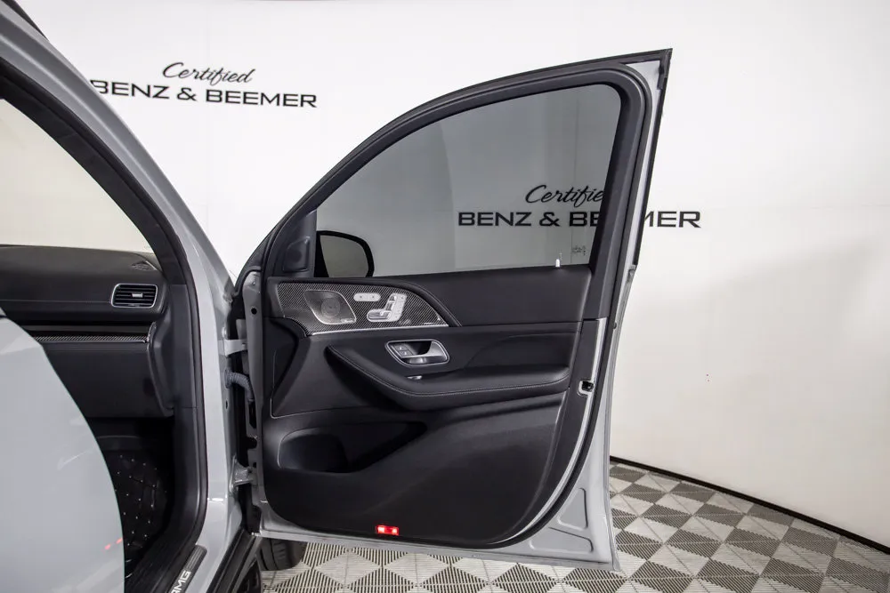 Mercedes-Benz GLS photo 22