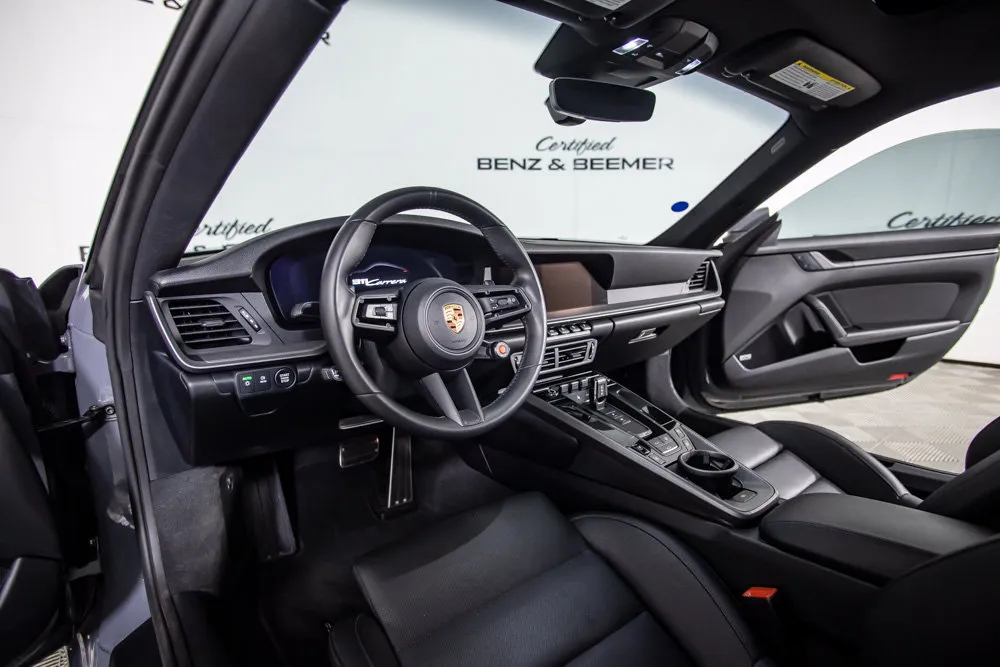 Porsche 911 photo 17