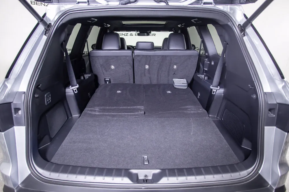 Lexus TX photo 8