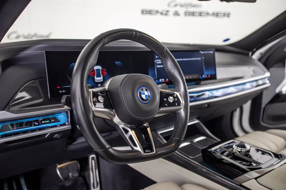 BMW i7 photo 23