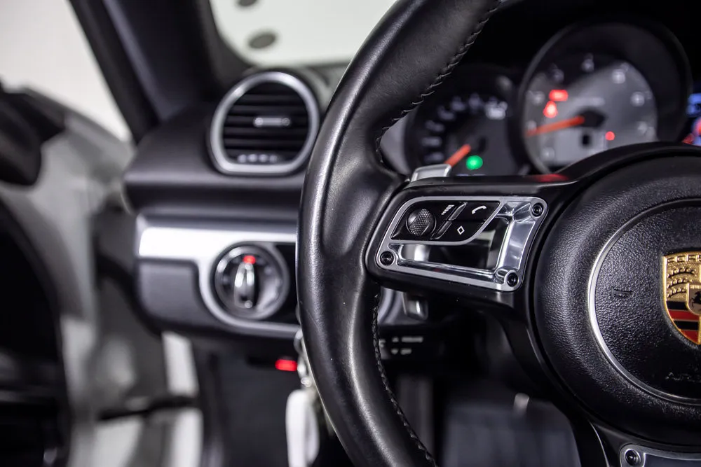 Porsche 718 Cayman photo 32
