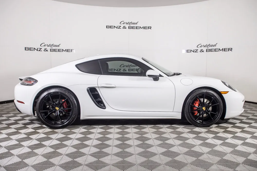 Porsche 718 Cayman photo 3
