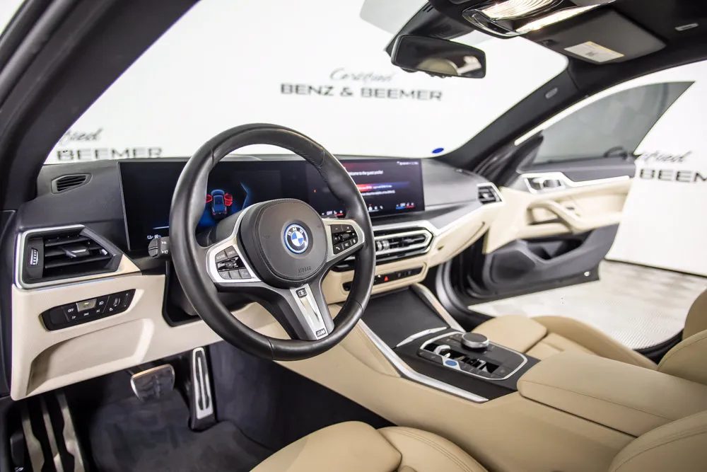 BMW i4 photo 20