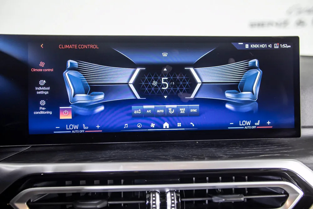 BMW i4 photo 26