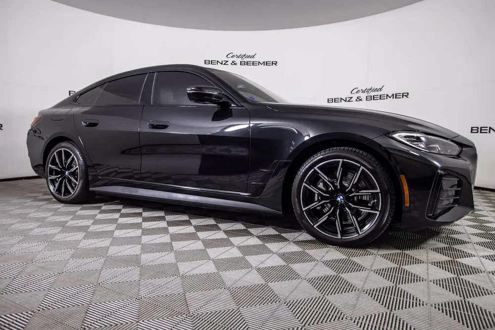 BMW i4 photo 2