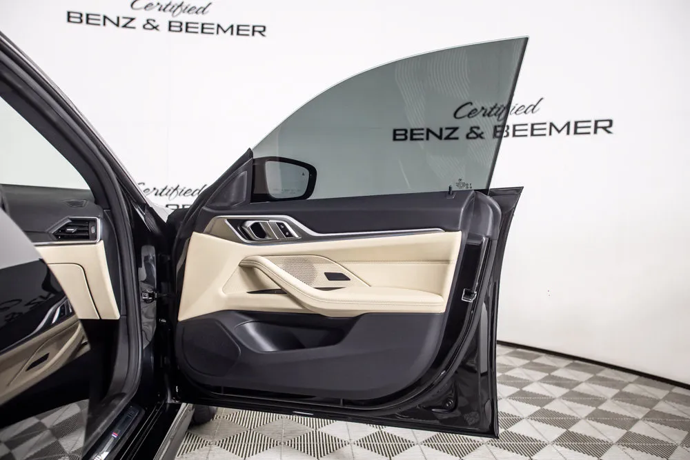 BMW i4 photo 19