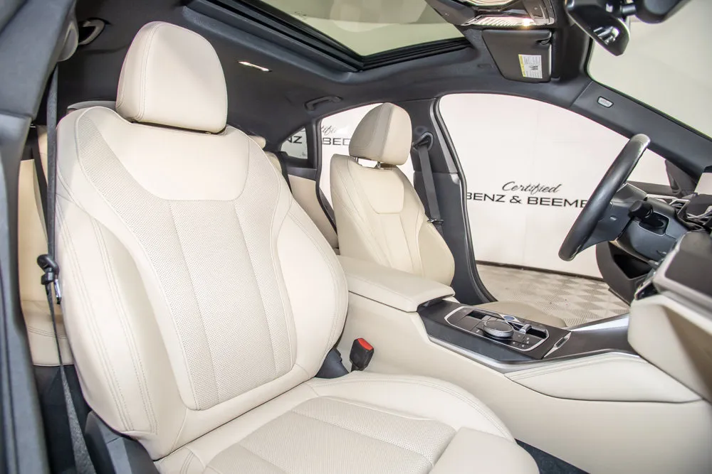BMW i4 photo 16