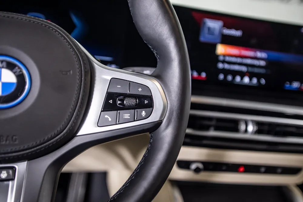 BMW i4 photo 37