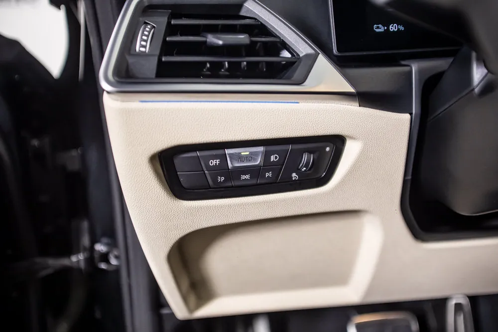 BMW i4 photo 34