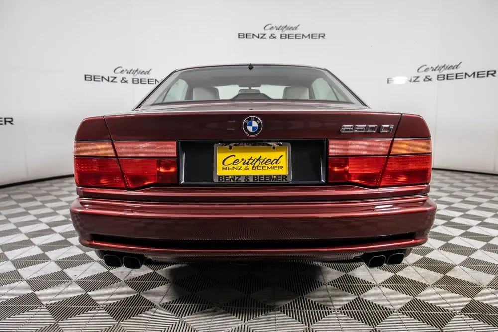 BMW 8 Series photo 13