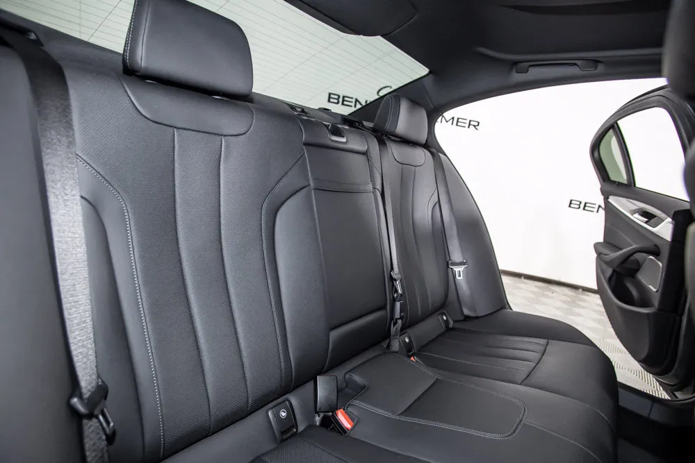 BMW 5 Series photo 15