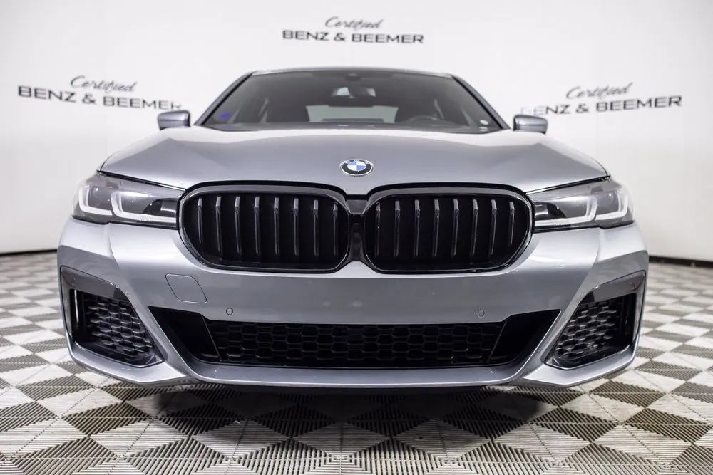 BMW 5 Series photo 5