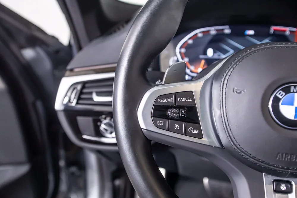 BMW 5 Series photo 38
