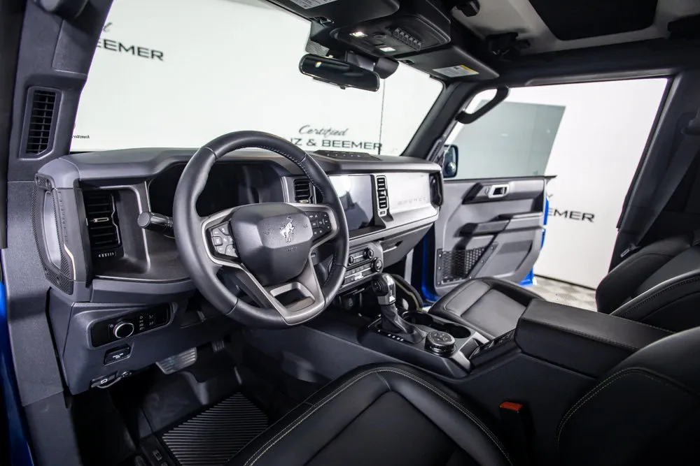 Ford Bronco photo 20